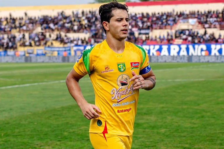 Perpisahan Yang Penuh Cinta: Pesan Bonek Ke Bruno Moreira