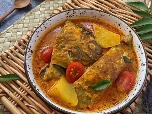 Gulai Kepala Nila: Sensasi Pedas & Gurih, Menyatu Sempurna