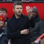 Man United Wajib Rekrut Gelandang 70 Juta Pound, Kata Giggs