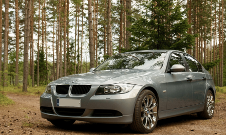 BMW E90: Kombinasi Mewah, Sporty, Dan Teknologi Canggih