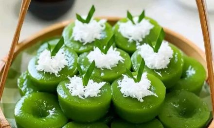Kue Lumpang: Kuliner Klasik Dari Tepung Beras Dan Santan