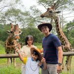 Potret Hangat Fadly Faisal Dan Fuji Ajak Keponakan Ke Safari