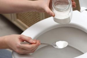 Bau Pesing Bisa Hilang Pakai Soda Kue, Mitos Atau Fakta?