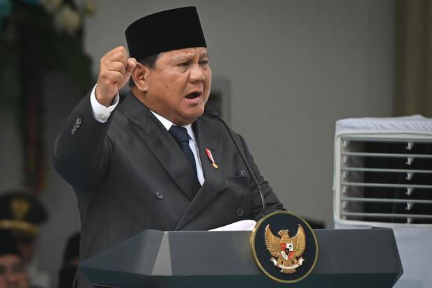 Pesan Keras Prabowo: Pengusaha Tak Bisa Main Dengan Hukum
