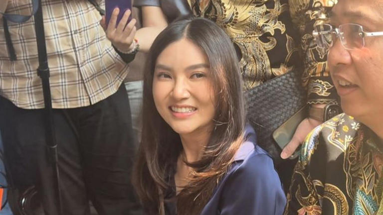 Publik Terkejut! Gelagat Sarwendah Di Sidang Jadi Sorotan