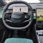 Lepas L8 Jadi Sorotan, Mobil Hybrid Ini Punya Banyak Kejutan