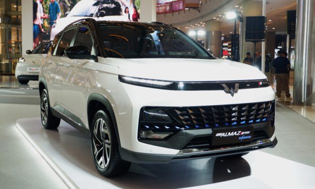 Makin Futuristik! Wuling New Almaz RS Pro Hybrid 2026 Lebih Irit