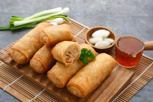 Lumpia Legendaris! Camilan Tradisional Yang Kini Kembali Viral