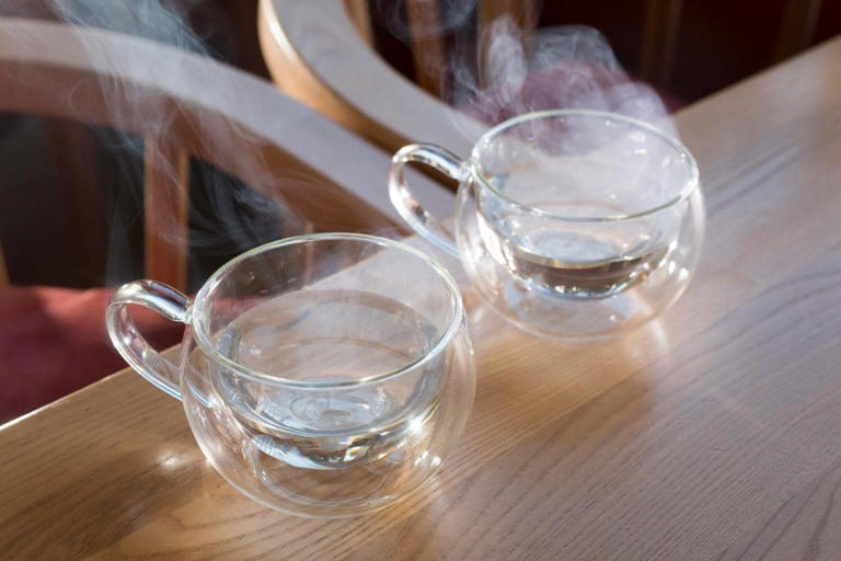 Sering Minum Air Es? Ketahui Faktanya Untuk Kesehatan Ginjal