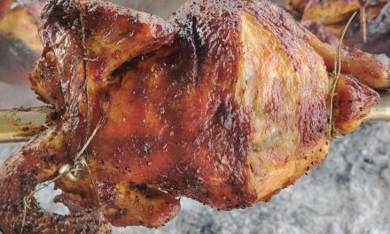 Auto Lahap! Ayam Golek Gurih Pedas Di Santap Bersama Sambal