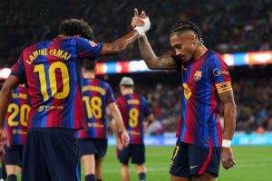 Gila! Raphinha Hat-Trick, Barcelona Bangkit, Hancurkan Sevilla 3-1