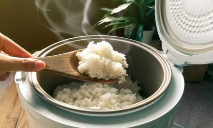 Nasi Pulen Sepanjang Hari! Ini Trik Agar Tidak Kering Dan Lengket