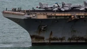 Bukan Kapal Tua! USS Abraham Lincoln Tampak Kusam, Berkarat!