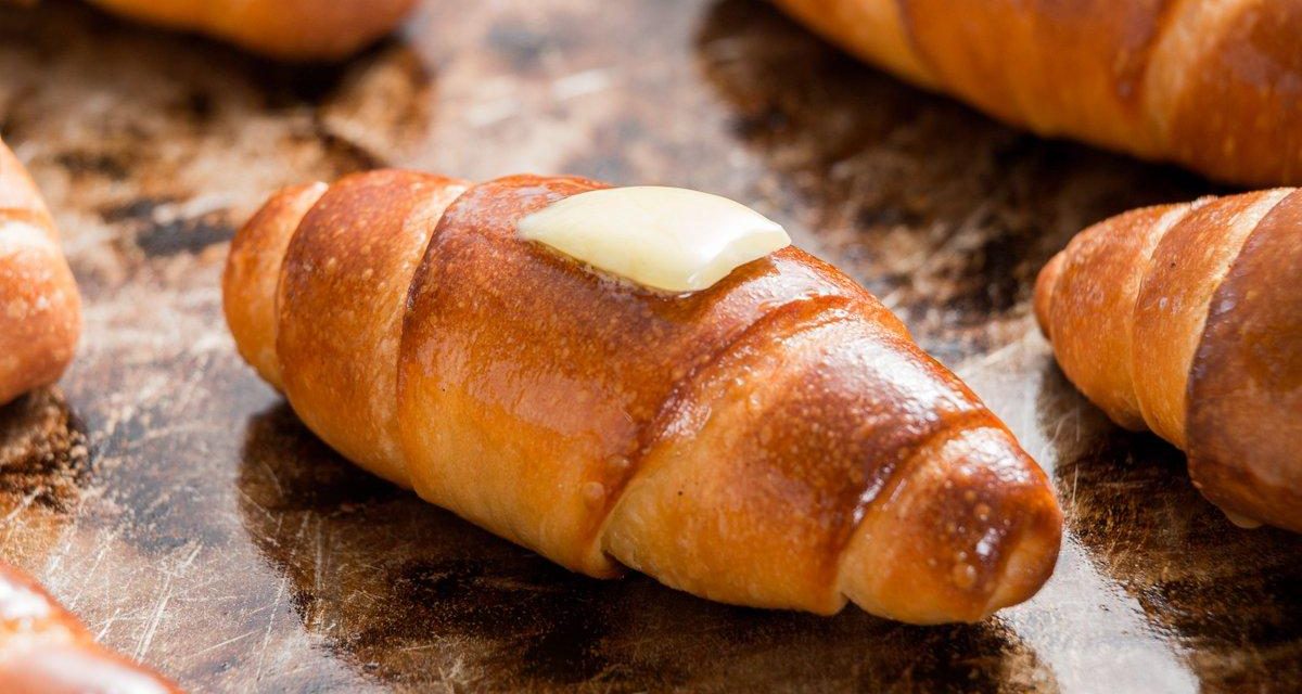 Renyah Di Luar! Salt Bread Dengan Isian Butter Yang Lezat